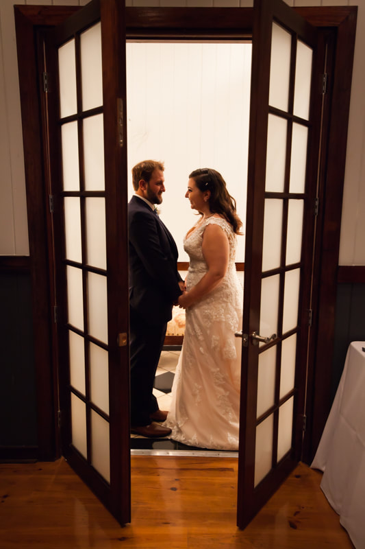 Romantic and intimate Photograph of Tampa Bride and Groom
