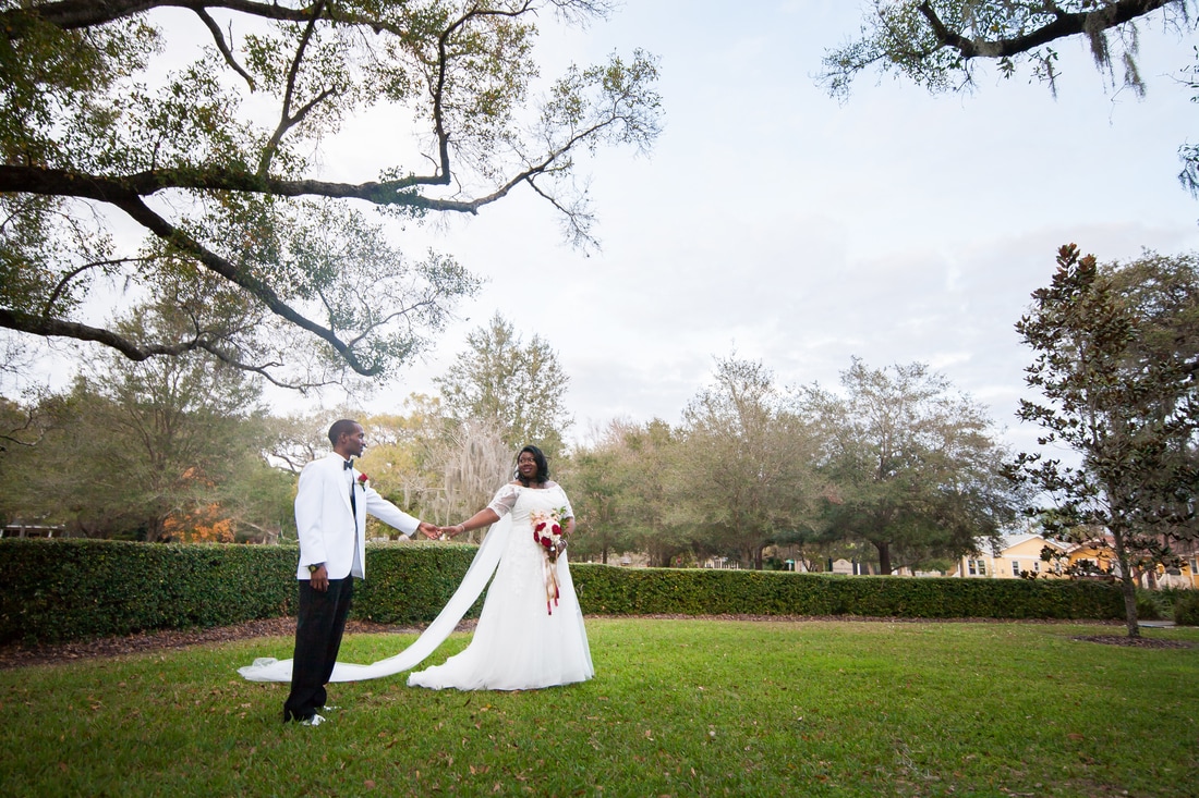Tampa Wedding Photographer Seminole Garden Center